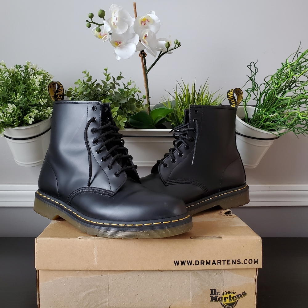 ❌SOLD❌ Dr. Martens // 1460 black leather boot